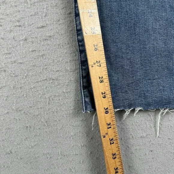 Mother The Weekender Fray Jeans Women's 24 Blue Denim Mid Rise Flare - Picture 8 of 16